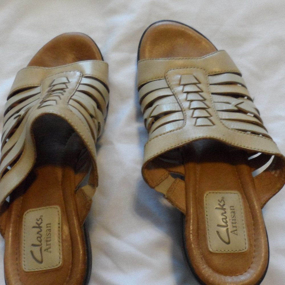 CLARK'S TAN ARTISAN COLLECTION MULE/CLOG SIZE 6 M